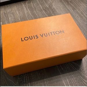 Louis Vuitton magnetic box11x7x3